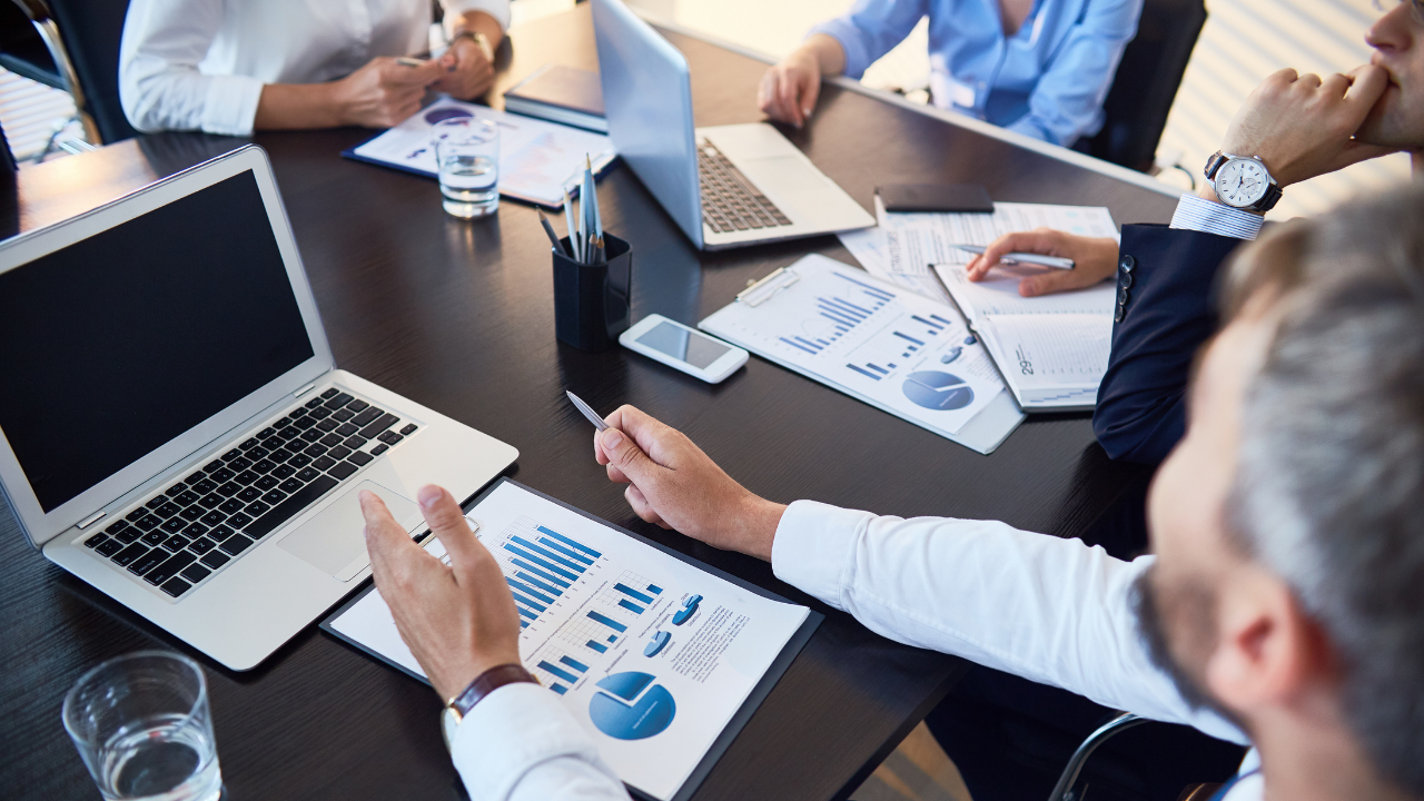 How to Track Wins and Losses Automatically in Followup CRM